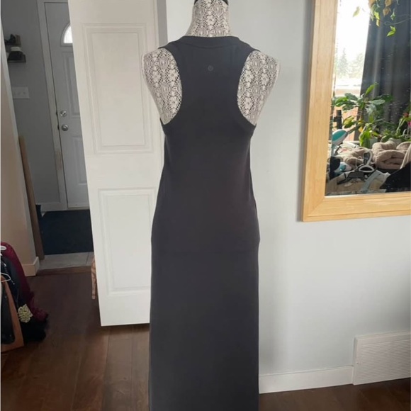 Lululemon Ease of It All Dress. Softstream Fabric. Medium/Size 6. Dark Grey. - Picture 10 of 10